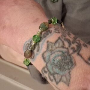 Cute green olive n shear beads